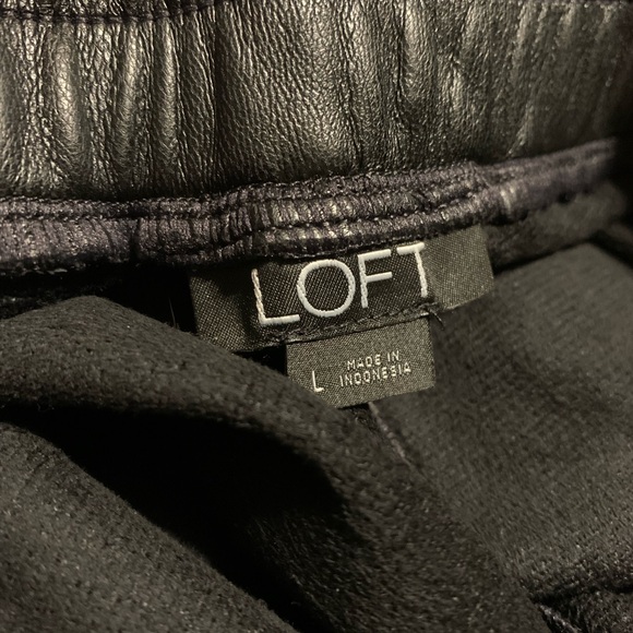 Loft, faux leather cropped pants. Women’s L $11 - Picture 2 of 6